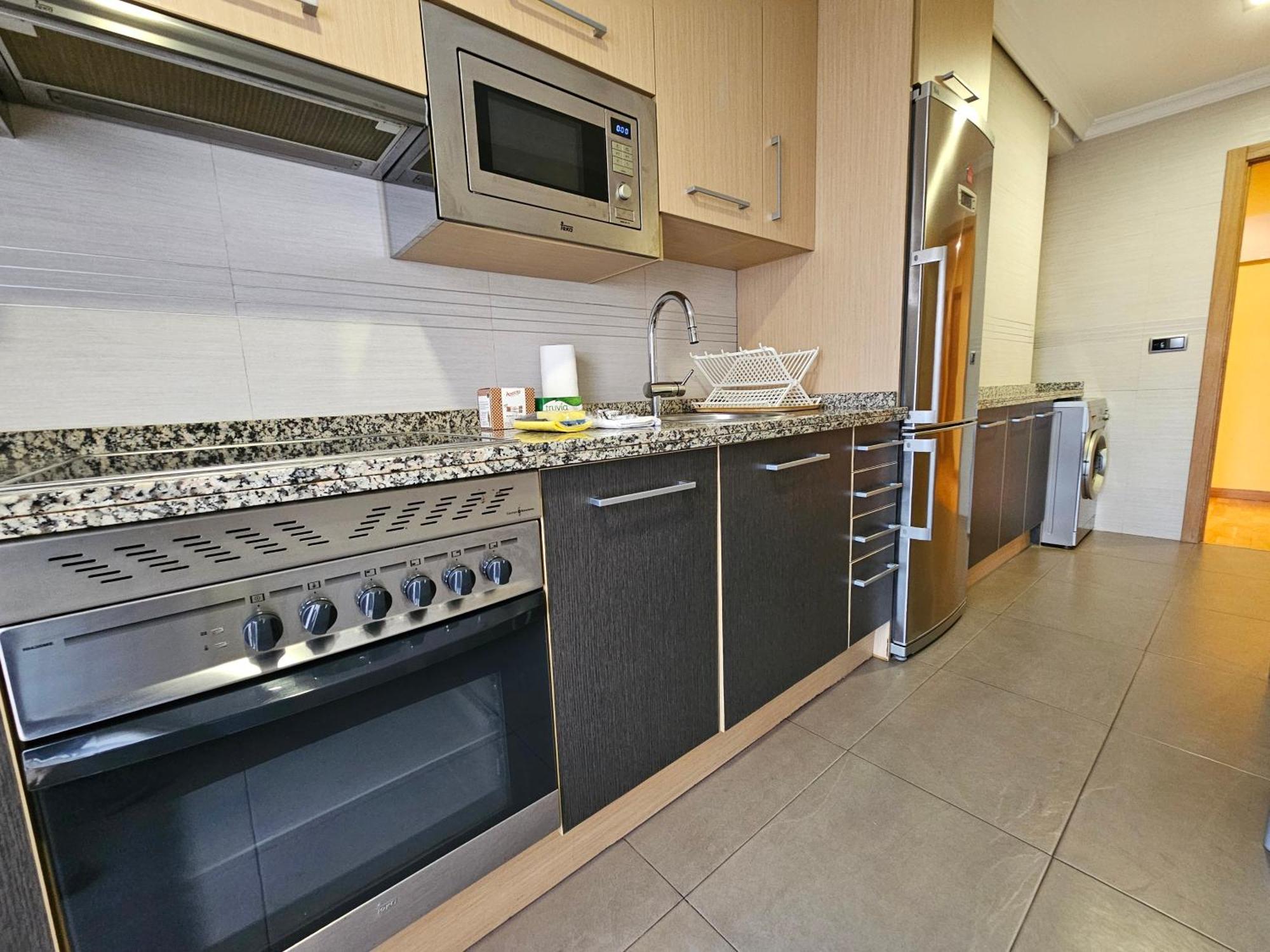 196A Acogedor Apartamento En Gijón Exterior foto